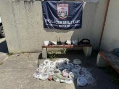 Batalhão de São Gonçalo apreendeu drogas e armas no Complexo da Alma com ajuda do Disque Denúncia
